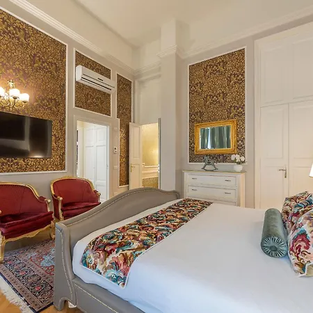 Palazzo Monga Boutique Guesthouse Verona Exterior photo